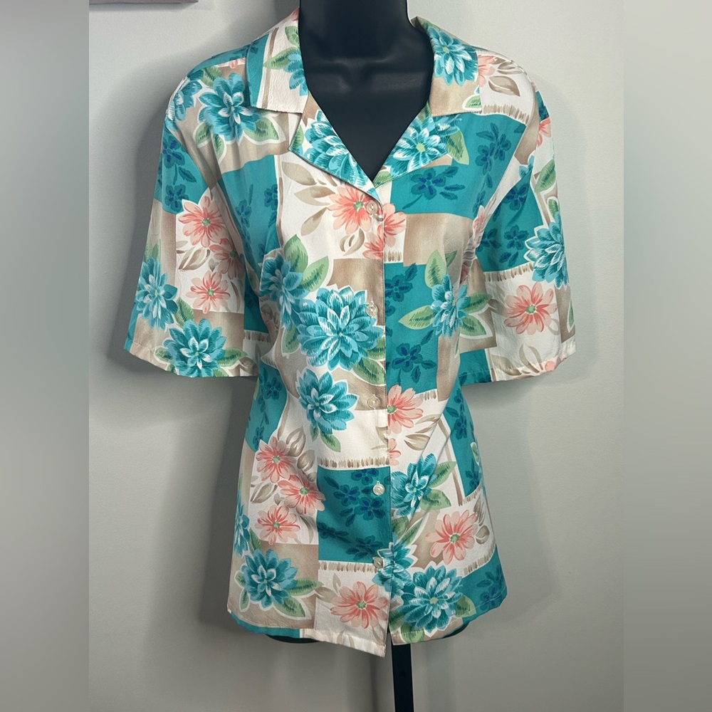 Bon Worth | Floral button down Top Sz L